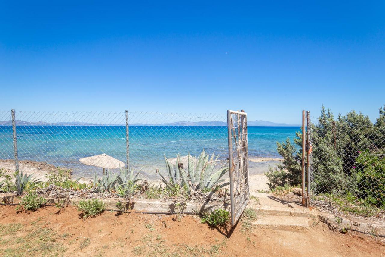 "Nirvana Seaside" By The Beach Néa Mákri Exterior photo